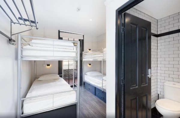 The Lansdowne Hotel image 30